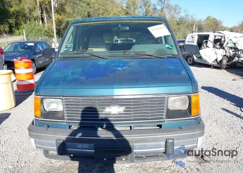 1994 Chevrolet Astro from USA, damaged, VIN 1GNDM19W5RB209701
